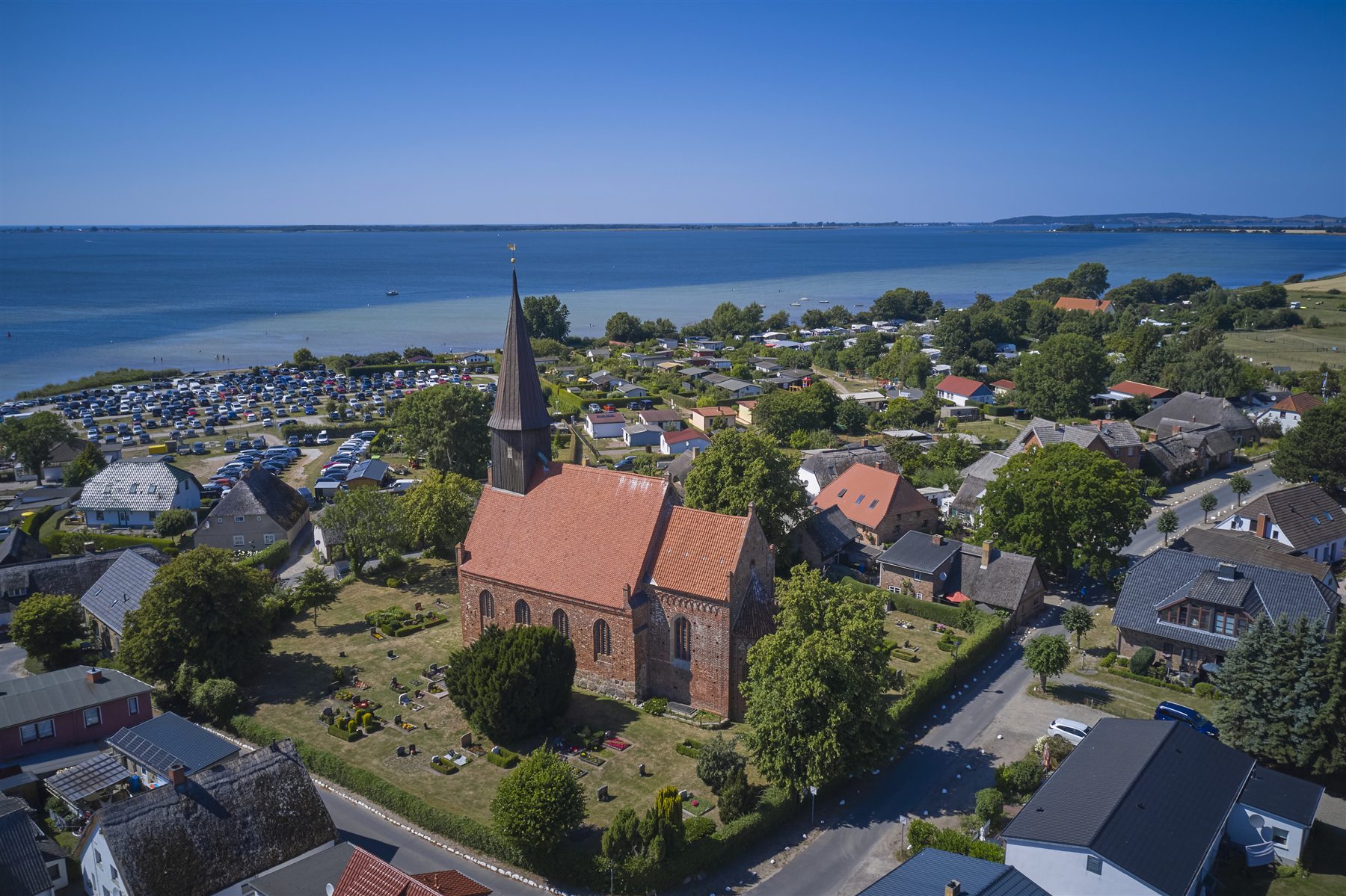 Kirche Schaprode aus der Luft